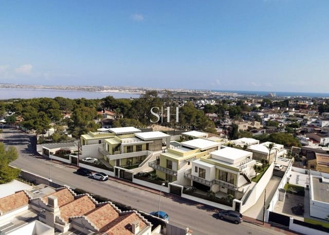 3 bedroom Villa for sale in Los Balcones with pool - € 700,000 (Ref: 9159159)