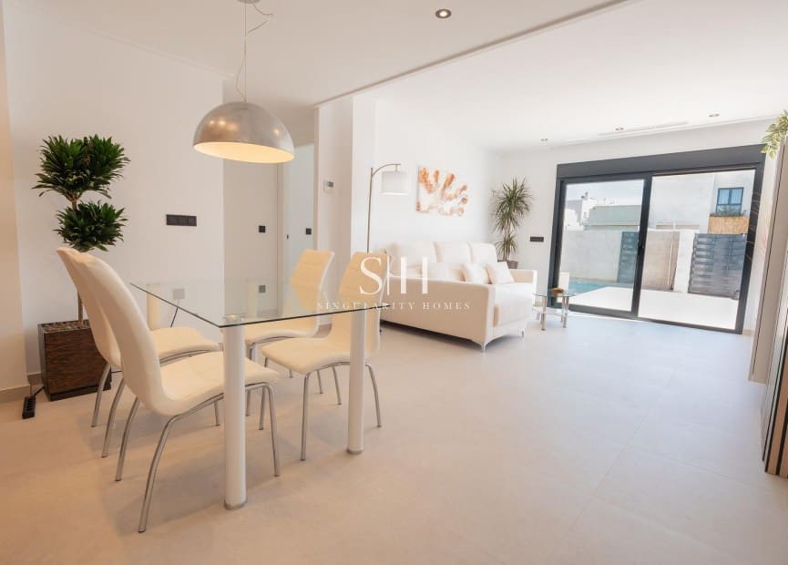 3 bedroom Villa for sale in San Fulgencio with pool - € 397,500 (Ref: 9159164)