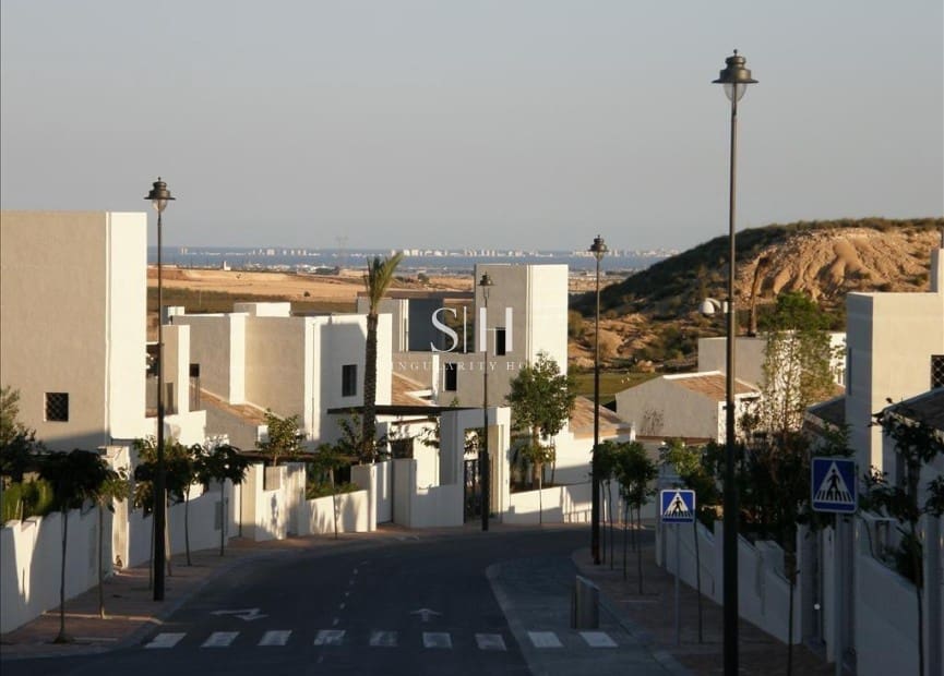 4 soveværelse Villa til salg i Murcia by med swimmingpool - € 375.000 (Ref: 9159167)