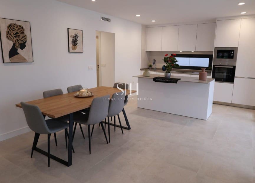 3 soveværelse Villa til salg i La Pinilla med swimmingpool - € 257.464 (Ref: 9159178)