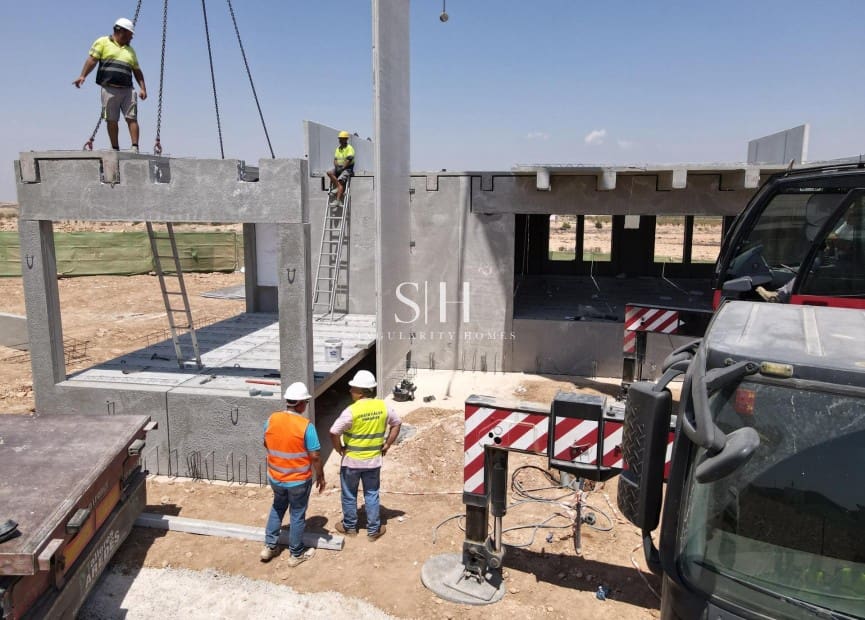 3 soveværelse Villa til salg i La Pinilla med swimmingpool - € 257.464 (Ref: 9159178)