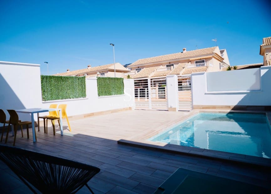 2 Zimmer Haus zu verkaufen in San Javier mit Pool - 285.000 € (Ref: 9159191)