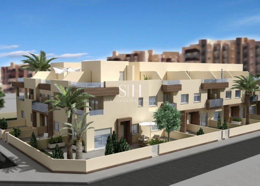 2 slaapkamer Huis te koop in La Manga del Mar Menor met zwembad - € 260.560 (Ref: 9159193)