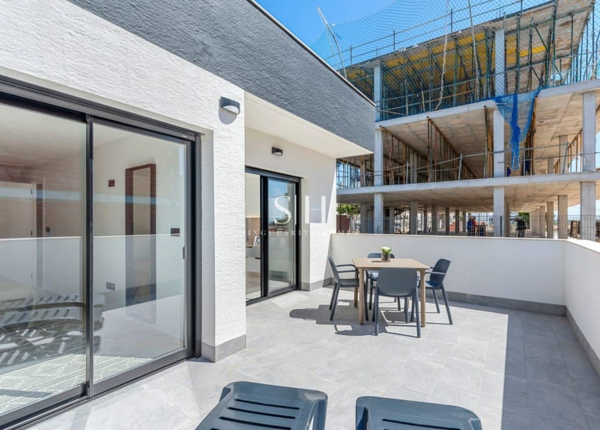 2 Zimmer Apartment zu verkaufen in El Raso mit Pool - 222.000 € (Ref: 9159197)