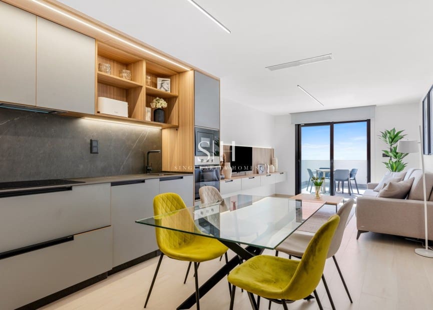 2 Zimmer Apartment zu verkaufen in El Raso mit Pool - 222.000 € (Ref: 9159197)