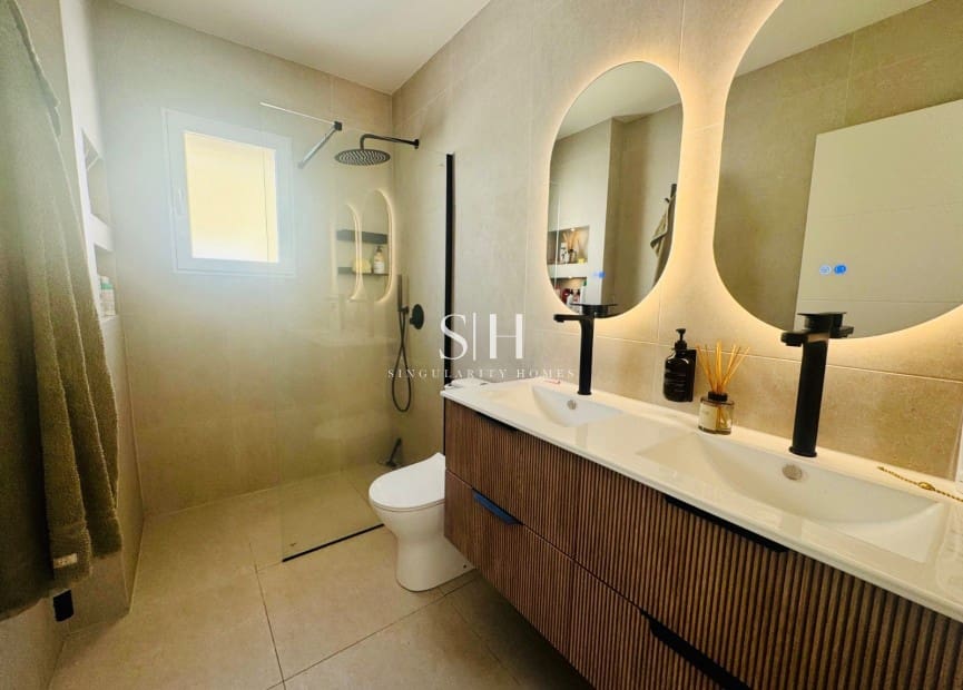 2 soveværelse Byhus til salg i La Florida med swimmingpool - € 279.000 (Ref: 9163041)