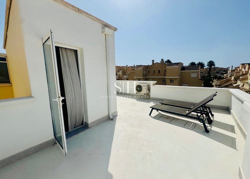 2 soveværelse Byhus til salg i La Florida med swimmingpool - € 279.000 (Ref: 9163041)