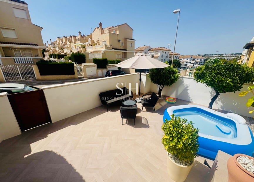 2 soveværelse Byhus til salg i La Florida med swimmingpool - € 279.000 (Ref: 9163041)