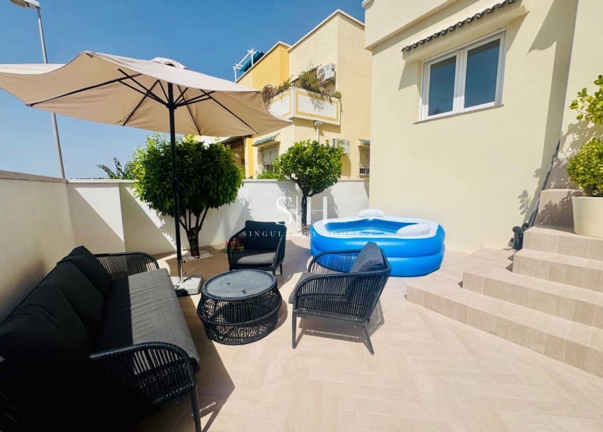 2 soveværelse Byhus til salg i La Florida med swimmingpool - € 279.000 (Ref: 9163041)