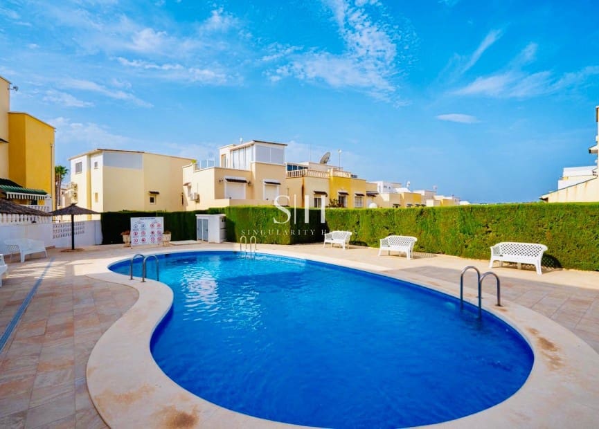 2 soveværelse Byhus til salg i La Florida med swimmingpool - € 279.000 (Ref: 9163041)