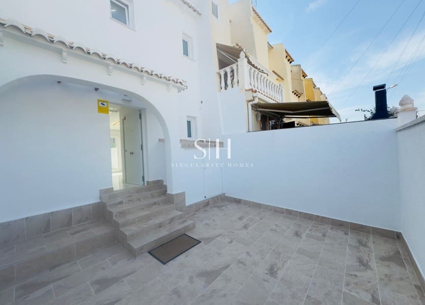 3 soveværelse Byhus til salg i Los Balcones med swimmingpool - € 229.000 (Ref: 9164559)