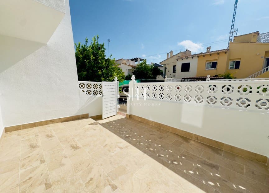 3 soveværelse Byhus til salg i Los Balcones med swimmingpool - € 229.000 (Ref: 9164559)