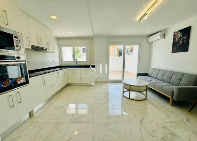 3 bedroom Townhouse for sale in Los Balcones with pool - € 229,000 (Ref: 9164559)