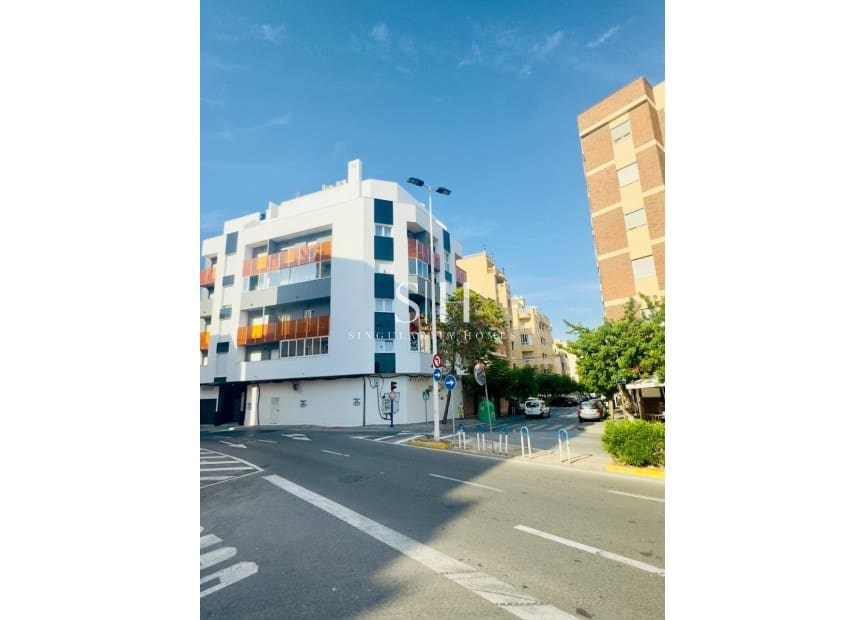 2 slaapkamer Appartement te koop in Torrevieja - € 239.000 (Ref: 9164560)