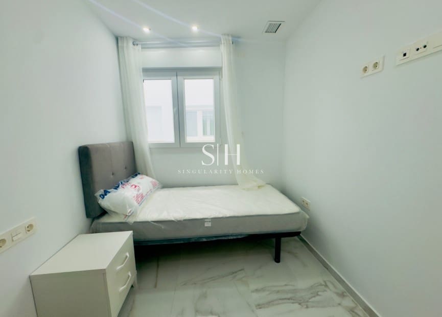 2 slaapkamer Appartement te koop in Torrevieja - € 239.000 (Ref: 9164560)