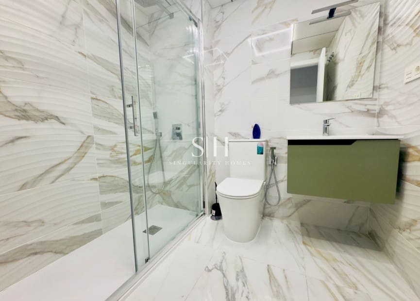 2 slaapkamer Appartement te koop in Torrevieja - € 239.000 (Ref: 9164560)