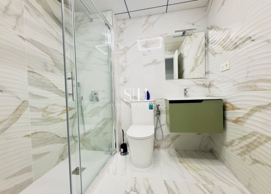 2 slaapkamer Appartement te koop in Torrevieja - € 239.000 (Ref: 9164560)