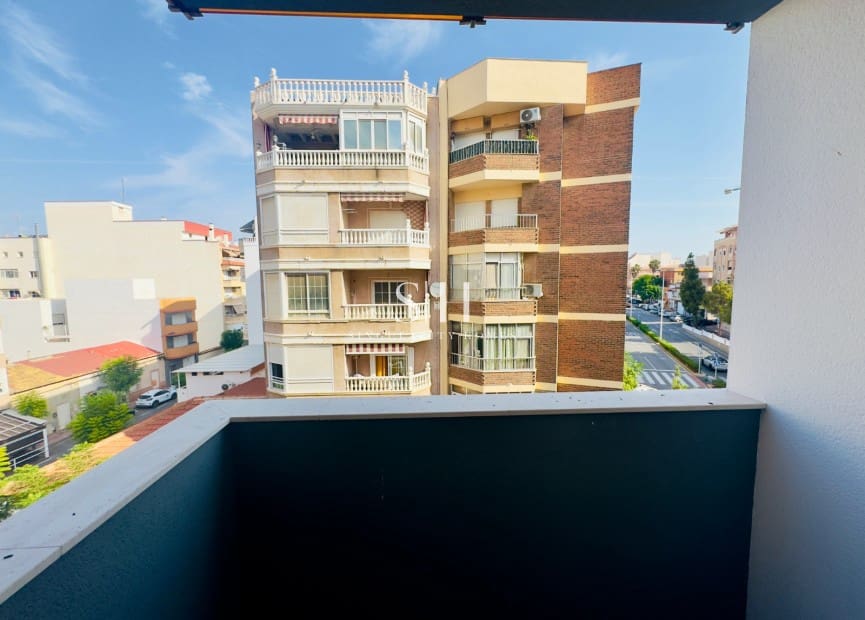 2 slaapkamer Appartement te koop in Torrevieja - € 239.000 (Ref: 9164560)