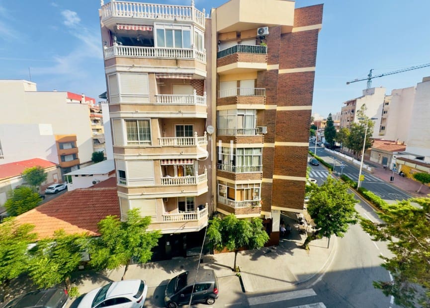 2 slaapkamer Appartement te koop in Torrevieja - € 239.000 (Ref: 9164560)