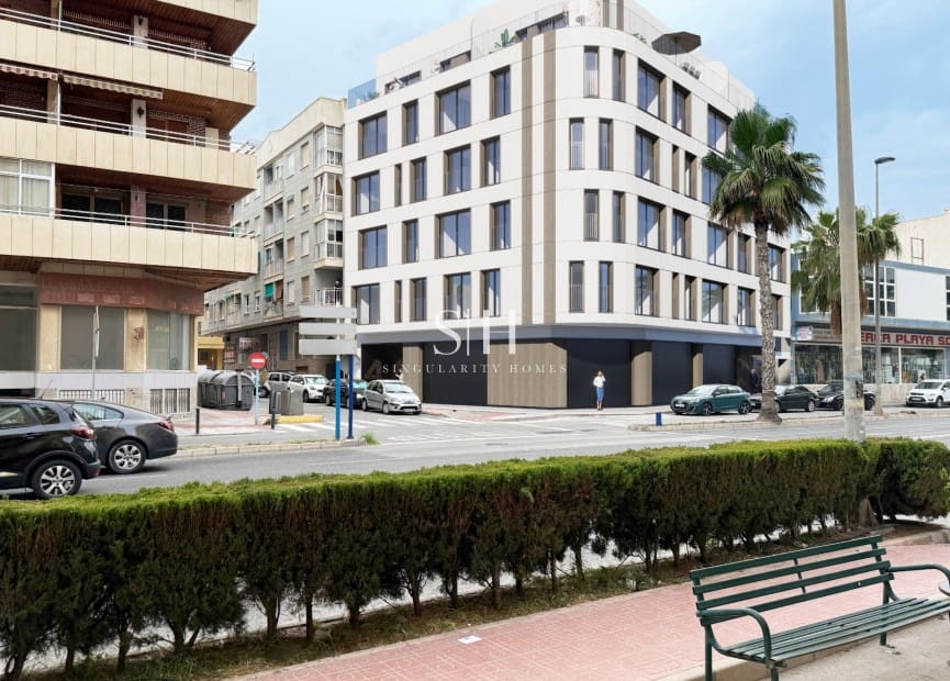 1 slaapkamer Appartement te koop in Torrevieja met zwembad - € 175.000 (Ref: 9168179)