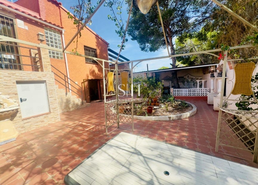 3 slaapkamer Villa te koop in Los Balcones met zwembad - € 330.000 (Ref: 9199965)