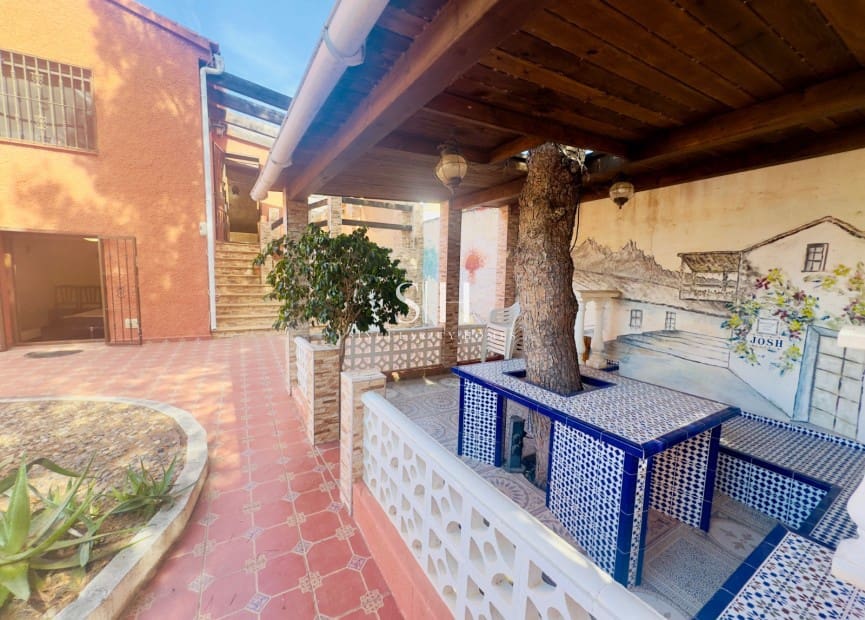 3 slaapkamer Villa te koop in Los Balcones met zwembad - € 330.000 (Ref: 9199965)