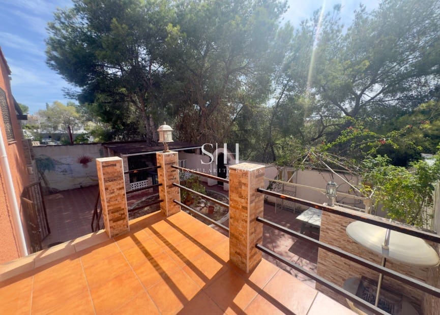 3 slaapkamer Villa te koop in Los Balcones met zwembad - € 330.000 (Ref: 9199965)