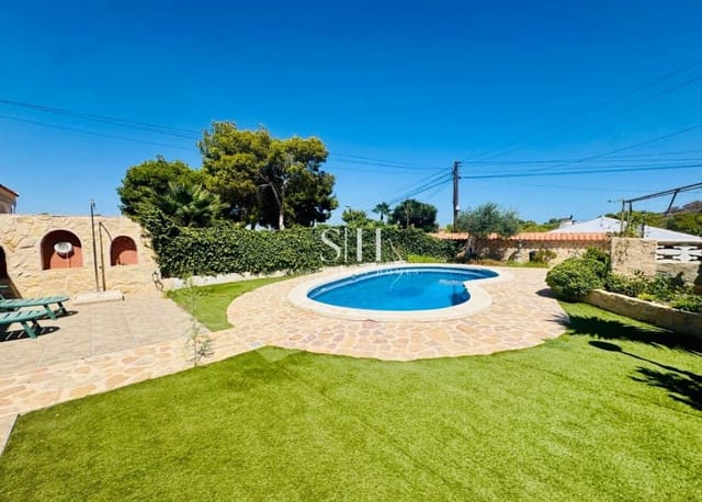 3 slaapkamer Villa te koop in Los Balcones met zwembad - € 330.000 (Ref: 9199965)