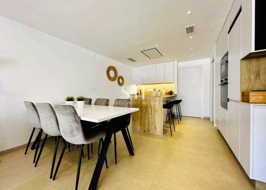 Apartamento de 2 habitaciones en San Pedro del Pinatar en venta con piscina garaje - 345.000 € (Ref: 9205264)