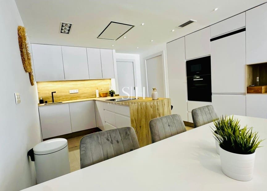 Apartamento de 2 habitaciones en San Pedro del Pinatar en venta con piscina garaje - 345.000 € (Ref: 9205264)