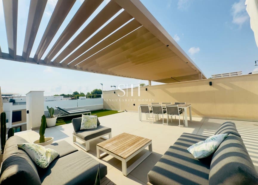 Apartamento de 2 habitaciones en San Pedro del Pinatar en venta con piscina garaje - 345.000 € (Ref: 9205264)