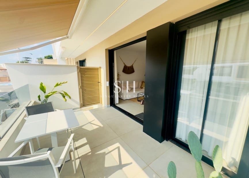 Apartamento de 2 habitaciones en San Pedro del Pinatar en venta con piscina garaje - 345.000 € (Ref: 9205264)