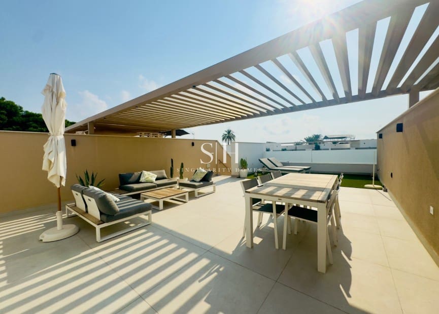 Apartamento de 2 habitaciones en San Pedro del Pinatar en venta con piscina garaje - 345.000 € (Ref: 9205264)