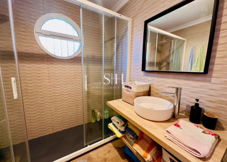 2 sypialnia Apartament przy plaży na sprzedaż w Torrevieja z basenem - 159 900 € (Ref: 9207776)