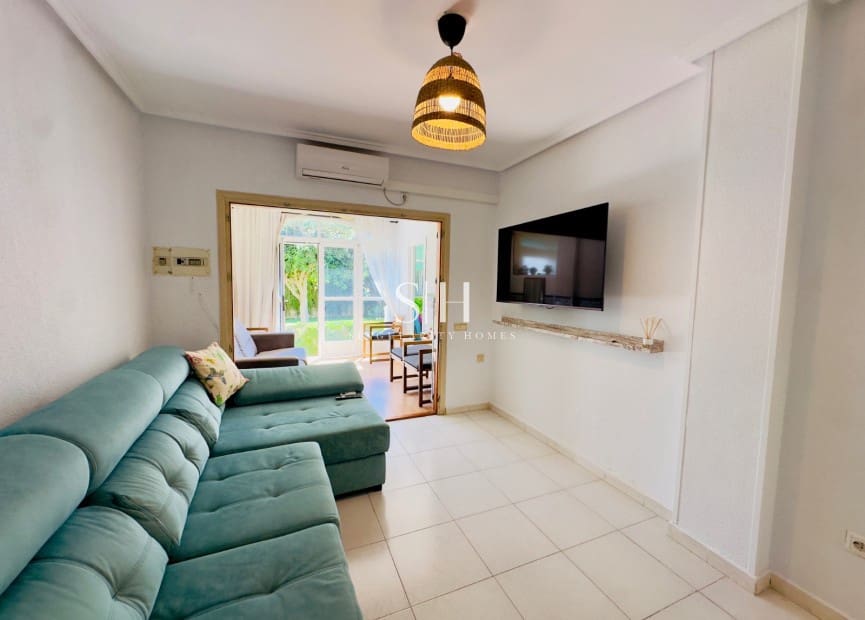 2 sypialnia Apartament przy plaży na sprzedaż w Torrevieja z basenem - 159 900 € (Ref: 9207776)