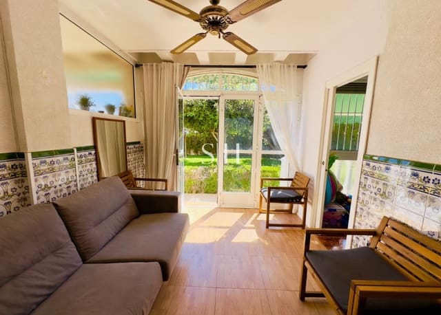 2 bedroom Beach Apartment for sale in Los Frutales, Torrevieja with pool - € 159,900 (Ref: 9207776)