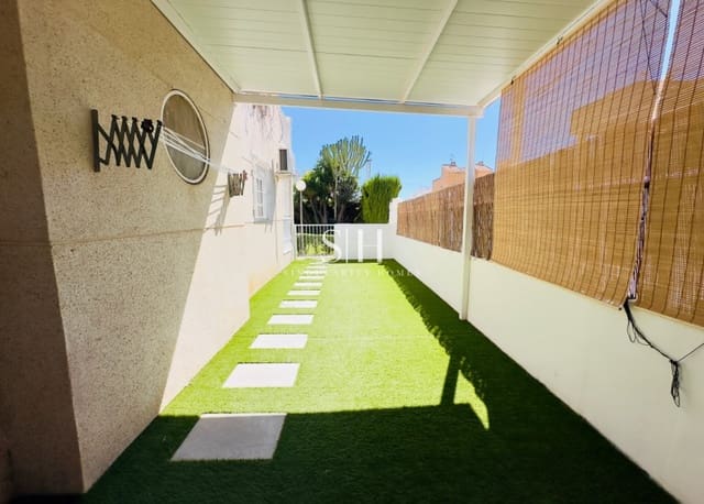 2 bedroom Beach Apartment for sale in Los Frutales, Torrevieja with pool - € 159,900 (Ref: 9207776)