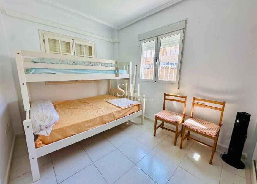 2 sypialnia Apartament przy plaży na sprzedaż w Torrevieja z basenem - 159 900 € (Ref: 9207776)