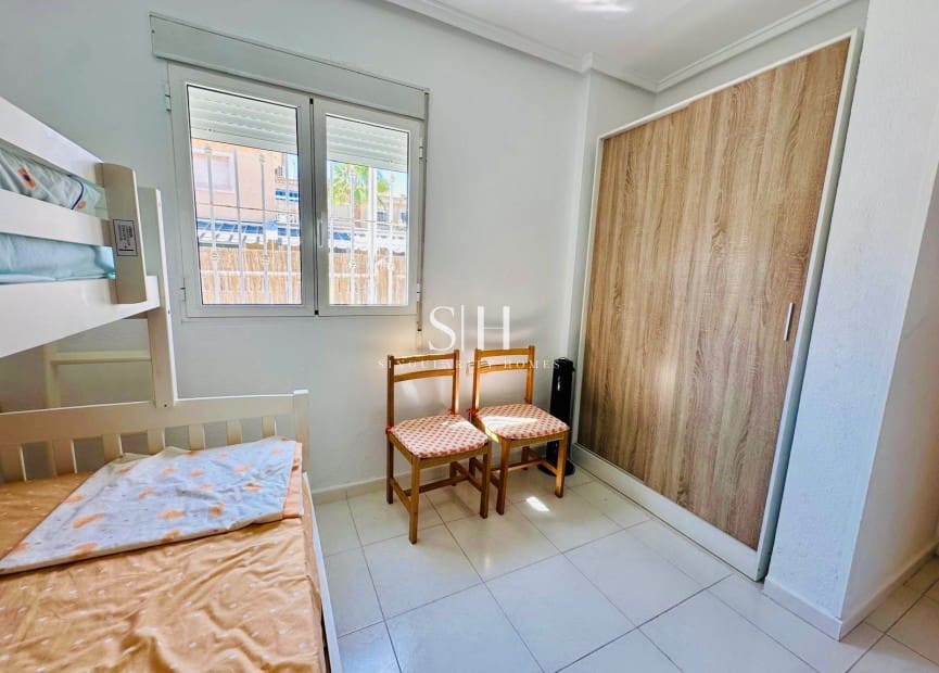 2 sypialnia Apartament przy plaży na sprzedaż w Torrevieja z basenem - 159 900 € (Ref: 9207776)