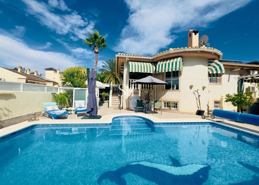 5 quarto Moradia para venda em Benijofar com piscina - 498 000 € (Ref: 9210417)