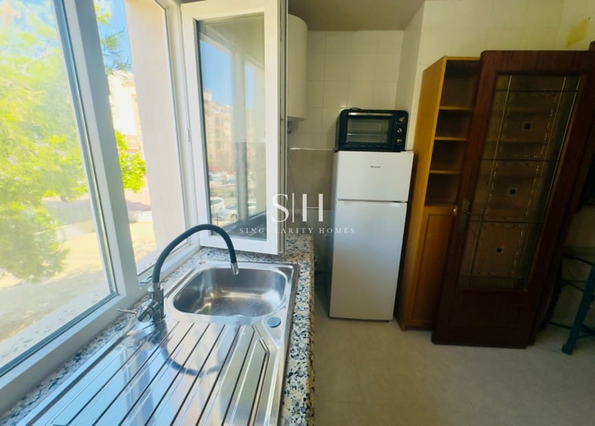 2 soveværelse Lejlighed til salg i Torrevieja - € 120.000 (Ref: 9219208)