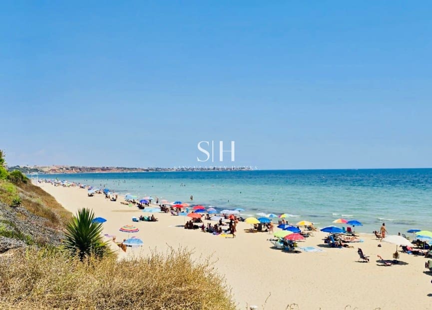 2 soveværelse Bungalow til salg i Pilar de la Horadada med swimmingpool - € 234.900 (Ref: 9221887)