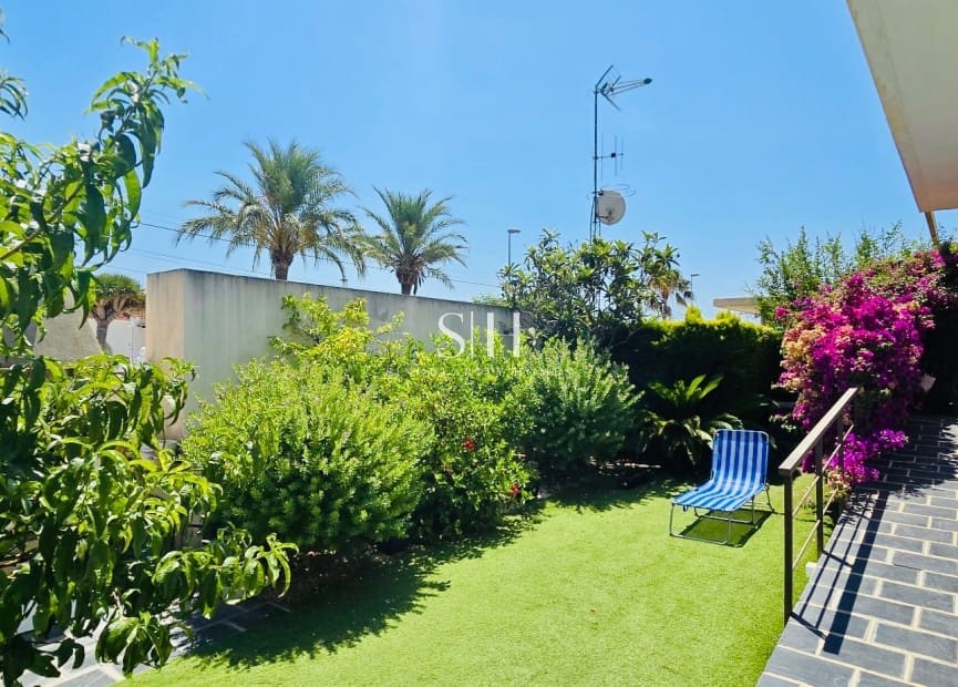 2 soveværelse Bungalow til salg i Pilar de la Horadada med swimmingpool - € 234.900 (Ref: 9221887)