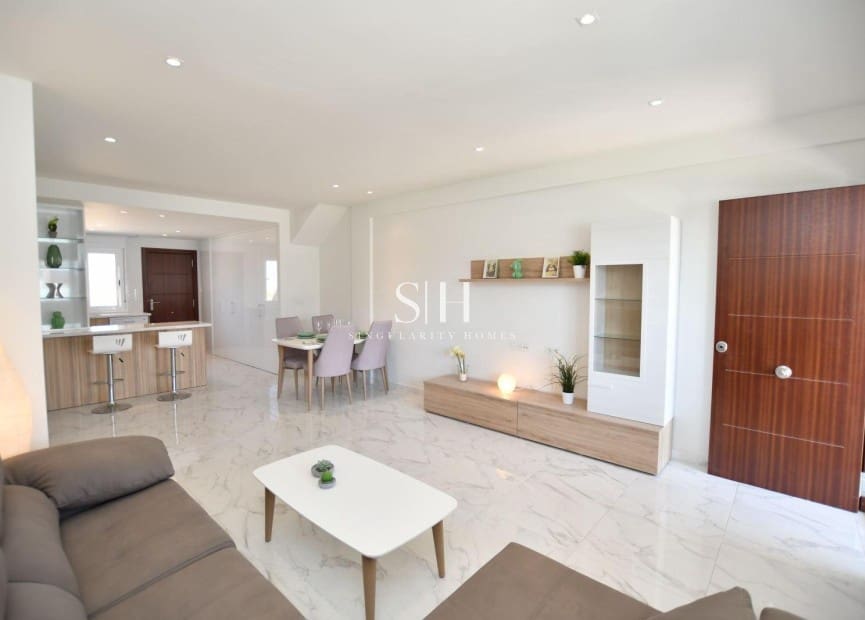 2 soveværelse Bungalow til salg i San Miguel de Salinas med swimmingpool - € 243.800 (Ref: 9227797)