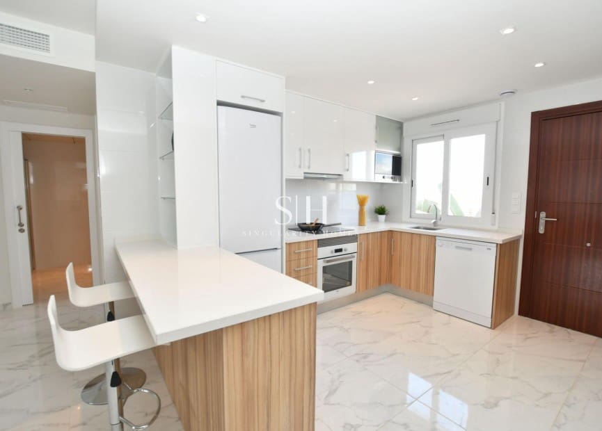 2 soveværelse Bungalow til salg i San Miguel de Salinas med swimmingpool - € 243.800 (Ref: 9227797)