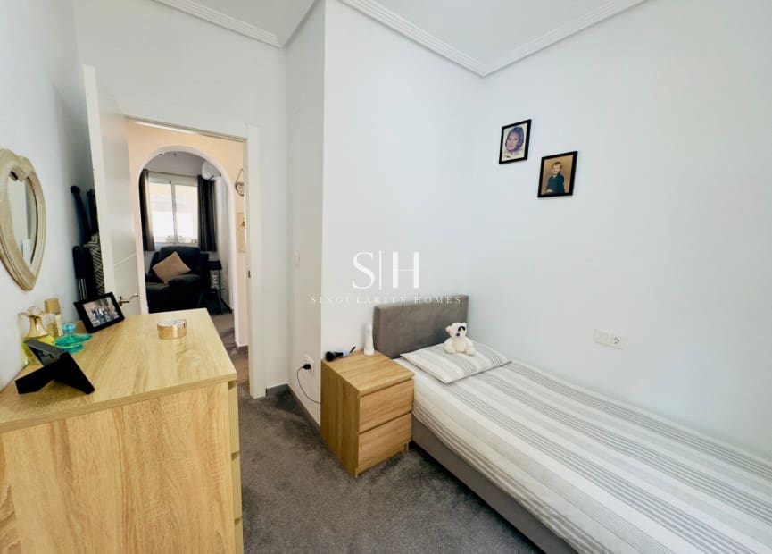 3 soveværelse Villa til salg i La Florida med swimmingpool - € 265.000 (Ref: 9227798)