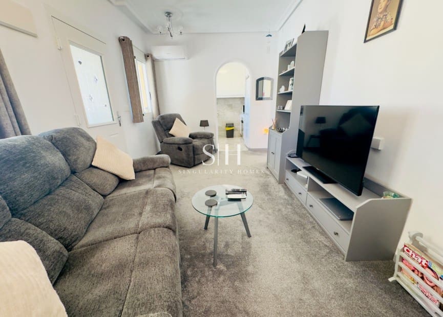 3 soveværelse Villa til salg i La Florida med swimmingpool - € 265.000 (Ref: 9227798)