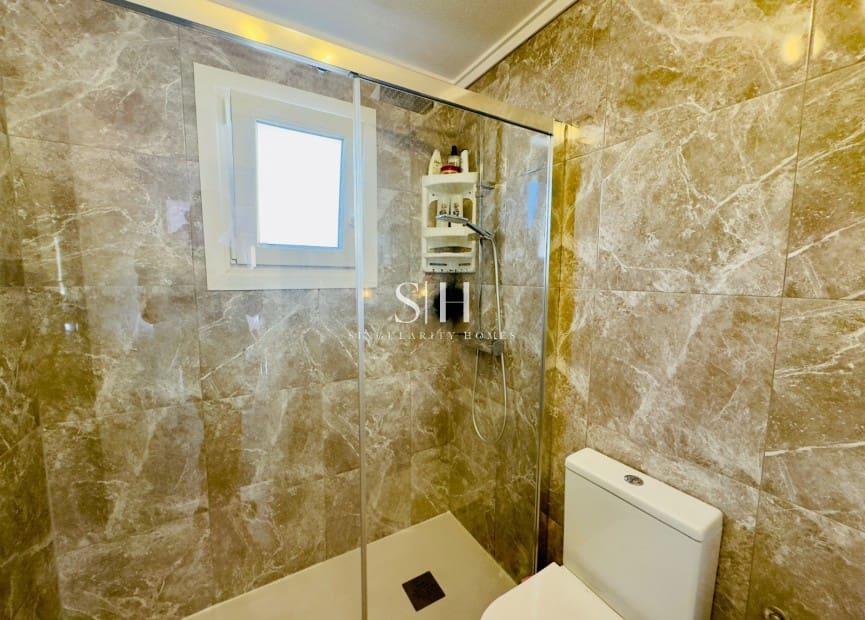 3 soveværelse Villa til salg i La Florida med swimmingpool - € 265.000 (Ref: 9227798)