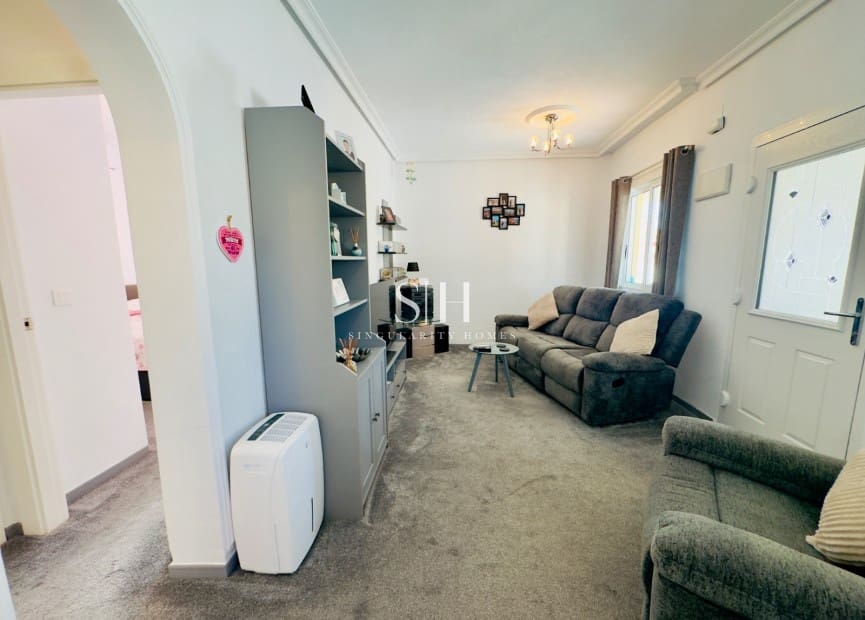 3 soveværelse Villa til salg i La Florida med swimmingpool - € 265.000 (Ref: 9227798)