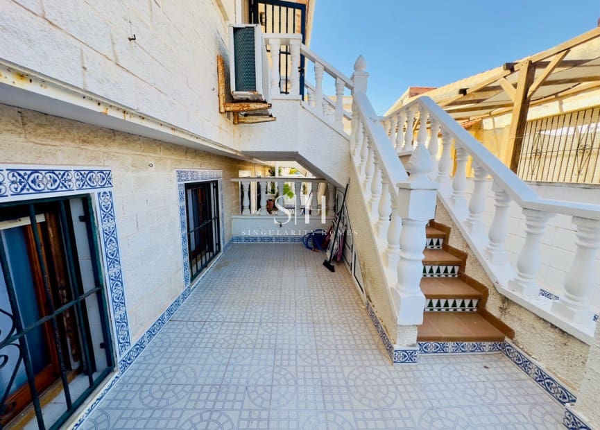 3 soveværelse Byhus til salg i La Mata med garage - € 189.900 (Ref: 9235030)